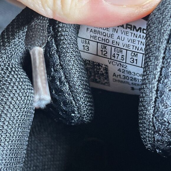 Under Armour Mens Sz 13 Charged Assert 9 Black Lace Up Running Shoes Sneaker - Picture 8 of 10